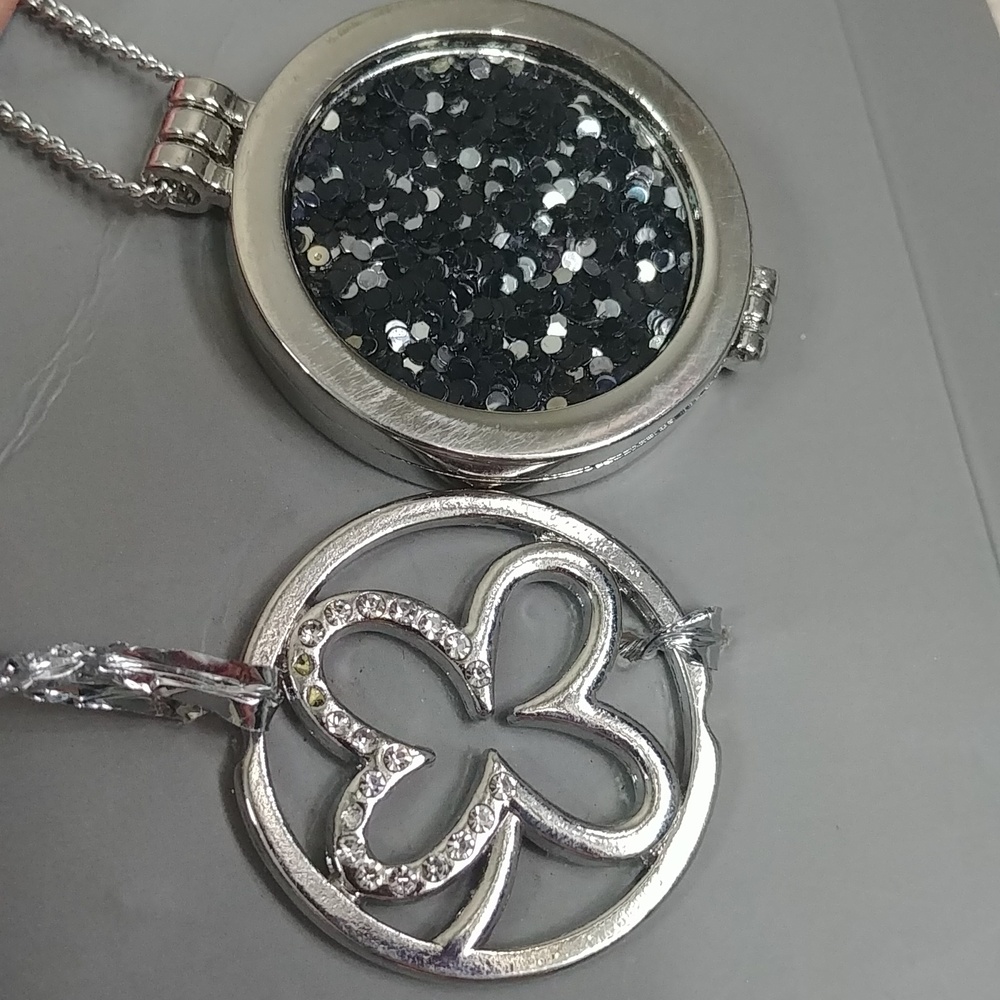 NEW Unique Reversible and Interchangeable Faux Silver Necklace